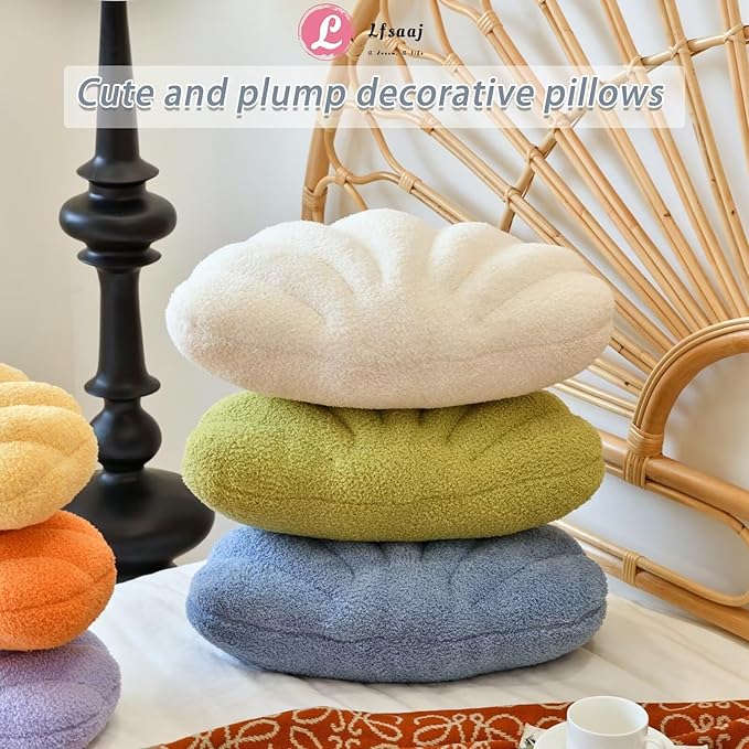 Beige Seashell Throw Pillows, Shell Shaped Throw Pillows, 13 Inch Soft Home Decorative Pillow Plush Cushion for Bed Couch Living Sofa Room Decor Accent Throw Pillow