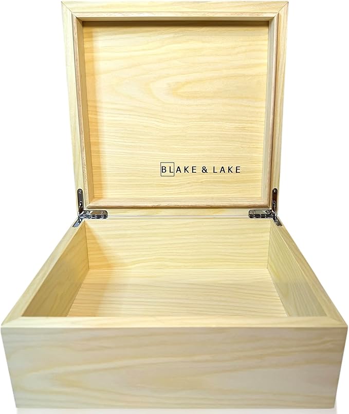 Blake & Lake Wooden Box with Hinged Lid - Solid Maple Wood Eco Box - Wood Storage Box with Lid - Wooden Keepsake Box - Decorative wooden boxes with lids (Maple)