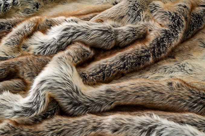 BATTILO HOME Large Brown Faux Fur Throw Blanket for Bed, Fall Fur Blanket and Throws, 60 x 80 Inches Super Soft Fuzzy Thick Warm Blankets for Couch, Reversible to Plush Velvet