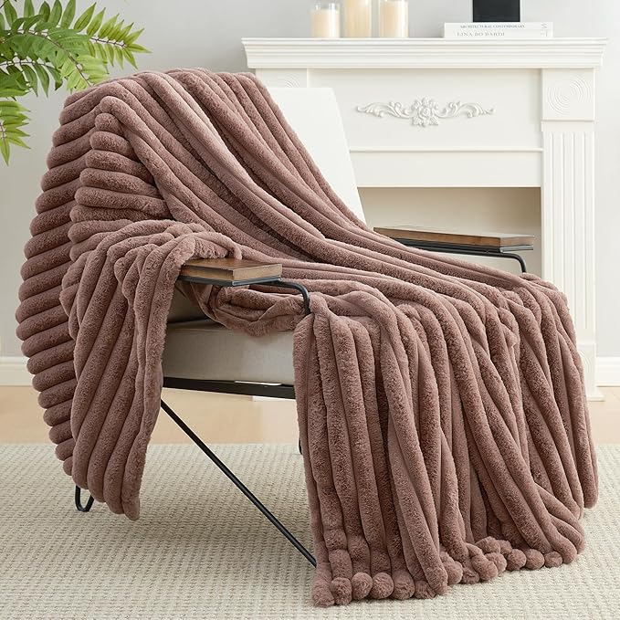 Amélie Home Faux Fur Throw Blanket for Couch, Cozy Fuzzy Fluffy Fur Luxurious Soft Striped Plush Gift Blankets for Family Sofa Chair Bed Living Room Bedroom, 55"x70", Light Coffee