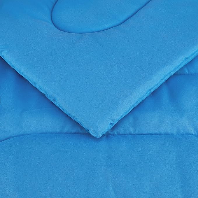 Amazon Basics 5 Piece Microfiber Kid's Bed-in-a-Bag Bedding Set, Toddler, Blue, Solid